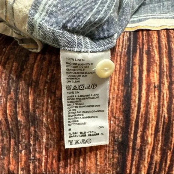 Tommy Bahama 100% Linen Button Down Shirt - Picture 7 of 8